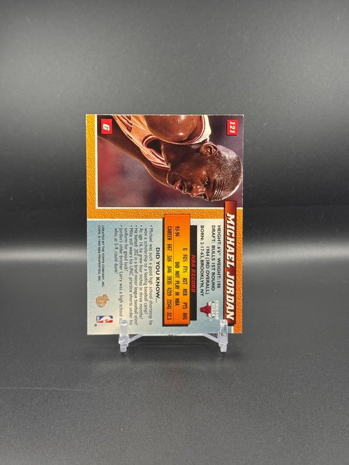 1995 Topps Embossed Michael Jordan #121